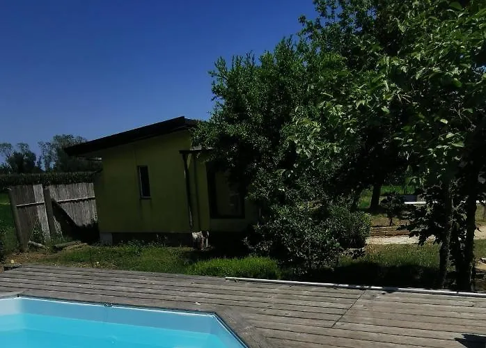 Fondo Marsiglia 110 4* 리도 디 스피나