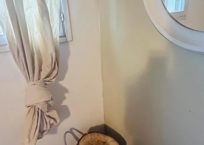 Fondo Marsiglia 110 B&B 리도 디 스피나