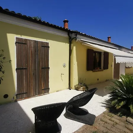 Alojamento de Acomodação e Pequeno-almoço Fondo Marsiglia 110 4*