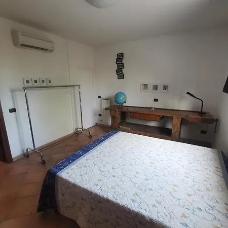 Alojamento de Acomodação e Pequeno-almoço Fondo Marsiglia 110 4*