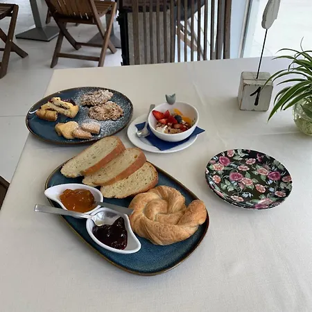 Alojamento de Acomodação e Pequeno-almoço Fondo Marsiglia 110